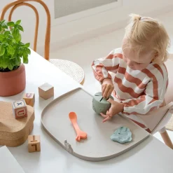 Babero con Mangas Stripes Papaya · Done by Deer