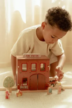 Estación de Bomberos FSC · Little Dutch