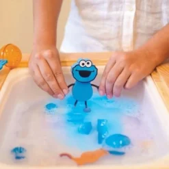 GloPals Set Personaje Cookie Monster Azul + 2 Cubos luz