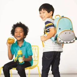 Mochila Tiburón · Skip Hop