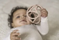 Pelota sensorial silicona rosa · Little Dutch