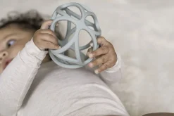 Pelota sensorial silicona azul · Little Dutch