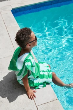 Poncho Cocodrilos · Dock & Bay