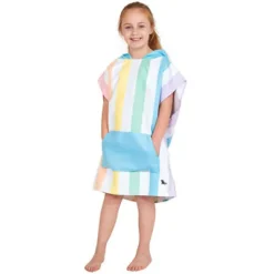 Poncho Rainbow Pastel · Dock & Bay